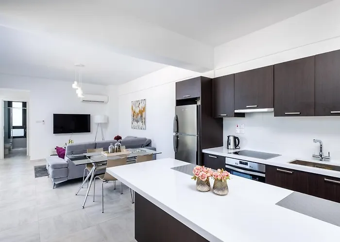 Solaar St Lazarous ラルナカ