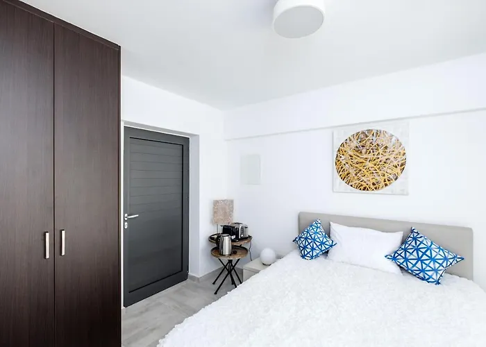 Solaar St Lazarous Larnaca