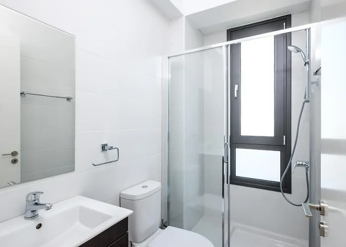 Solaar St Lazarous *